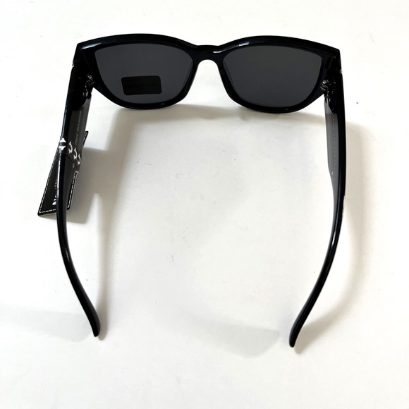New Original TRUE RELIGION Cat Eye Sunglasses Acetate Logo Embossed Black XX - Picture 3 of 6